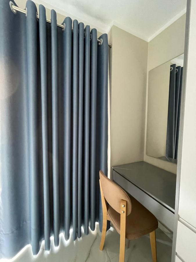 Modern Beachfront Apartments ซารานเดอ ภายนอก รูปภาพ
